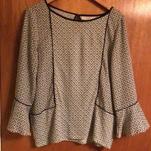 LOFT Black/White blouse - flared sleeves - Size M